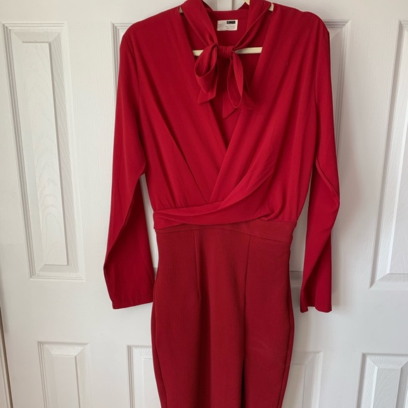 Red Dress - Picture 2 of 6